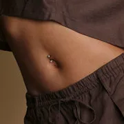 Astrid & Miyu Crystal Cluster piercing nombril titane argent
