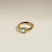 Astrid & Miyu Pear Daith Hoop piercing or massif diamant