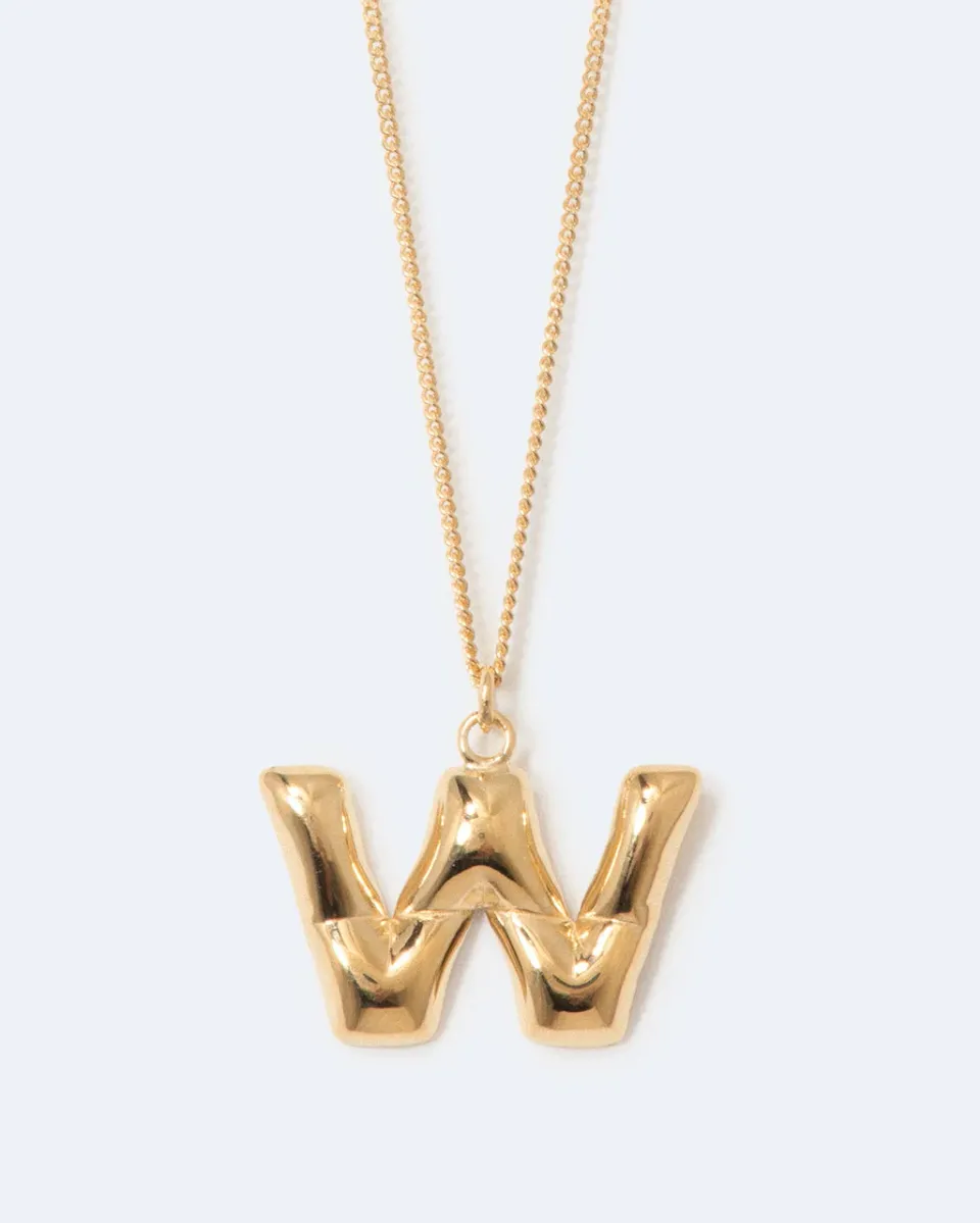 Completedworks Classicworks W collier lettre plaqué or