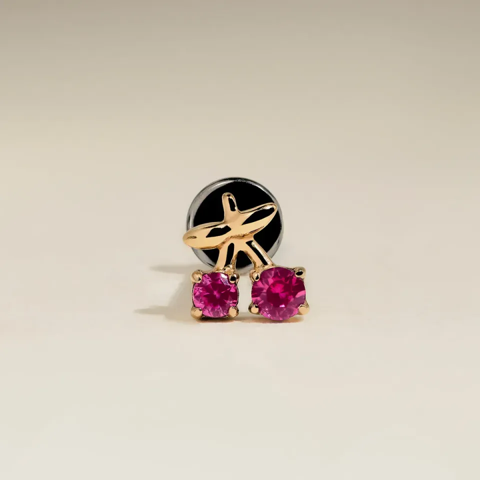 Astrid & Miyu Cherry piercing clou cerise titane doré