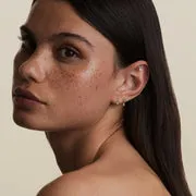 Astrid & Miyu Diamond & Green Sapphire Cluster piercing or