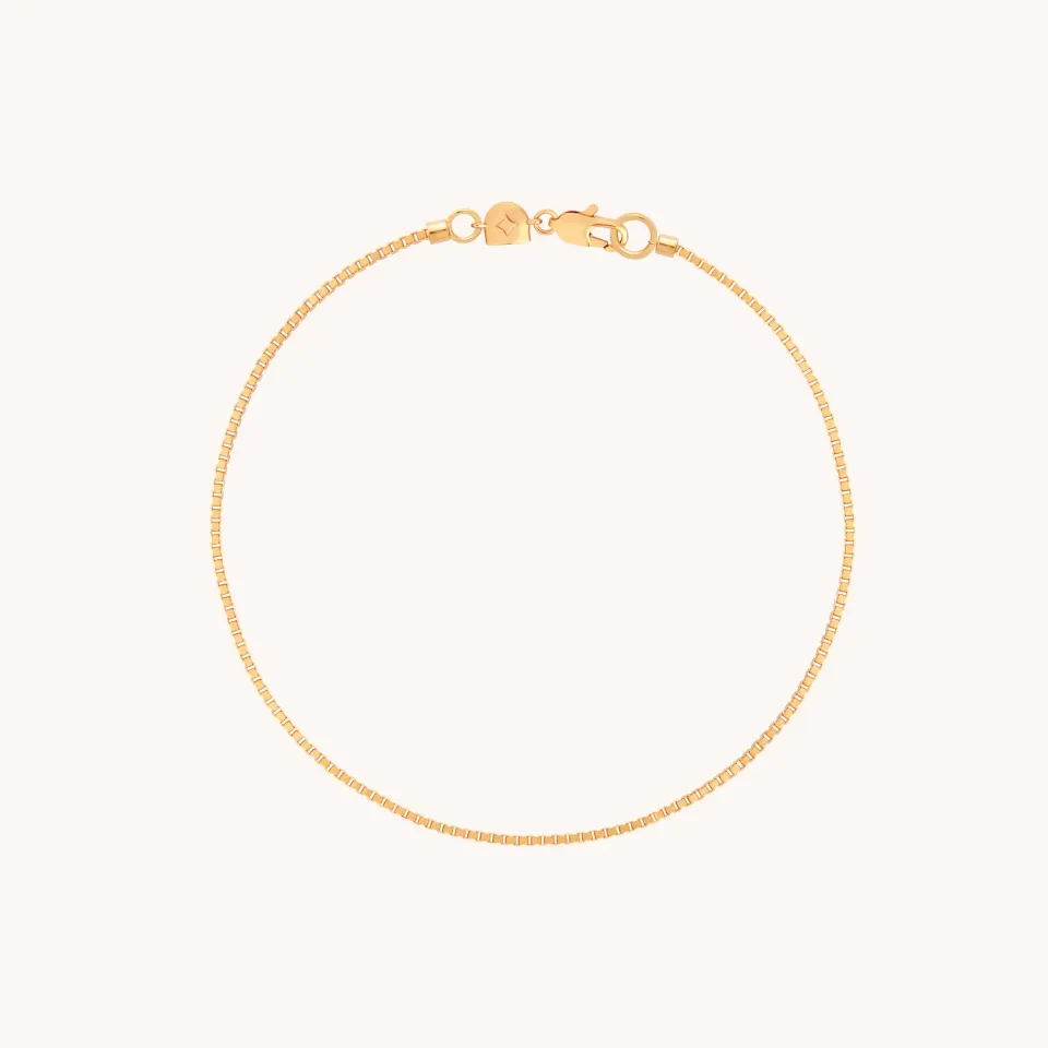 Astrid & Miyu Essential Box Chain bracelet doré fin