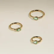 Astrid & Miyu Green Sapphire Pear anneau piercing or massif