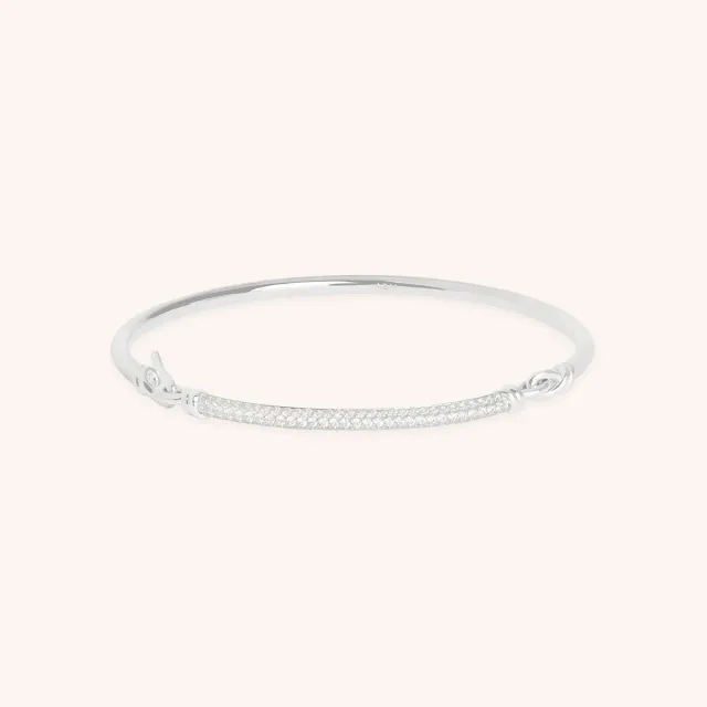 Astrid & Miyu Pavé Knot bracelet jonc argent nœud pavé