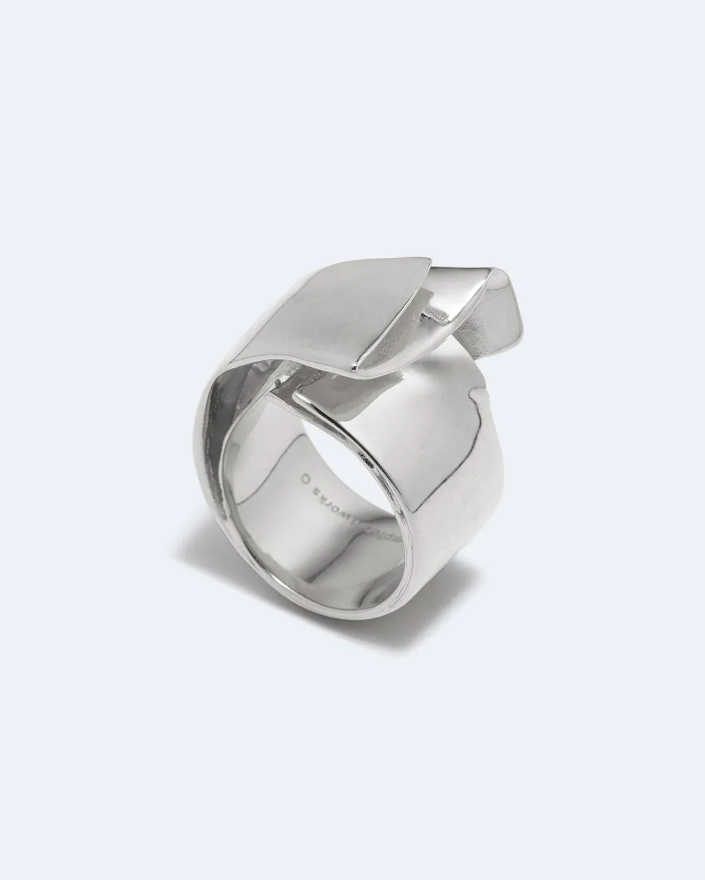 Completedworks Soggy Envelope bague argent recyclé froissé