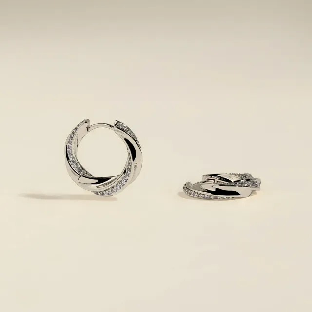 Astrid & Miyu Cosmic Twist créoles médium argent cristal