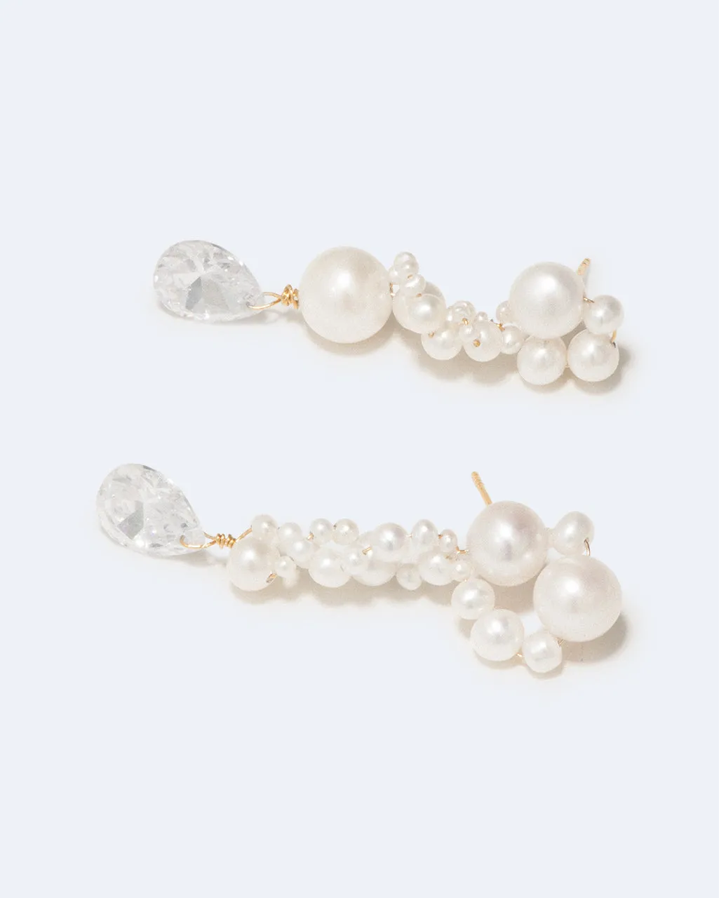 Completedworks Past Future boucles perle zirconia dorées
