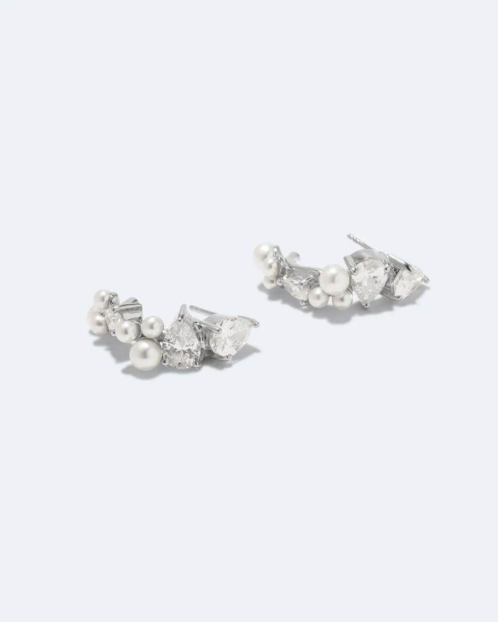 Completedworks Chasing Shadows boucles perle zirconia argent