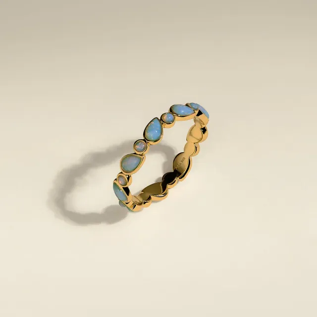 Astrid & Miyu Opal Bezel Band bague dorée opales