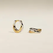 Astrid & Miyu Crossover Illusion Hoops boucles bicolore