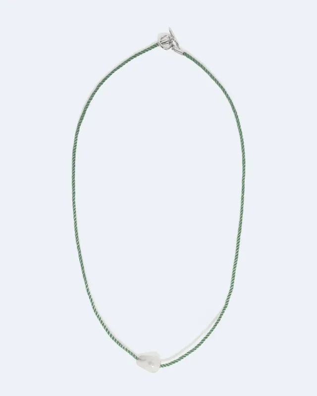 Completedworks H57 collier cordon vert résine homme
