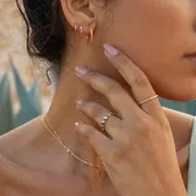 Astrid & Miyu Pink Sapphire Baguette bague or massif