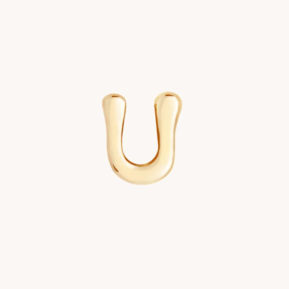 Astrid & Miyu U Initial Click Charm or massif lettre U