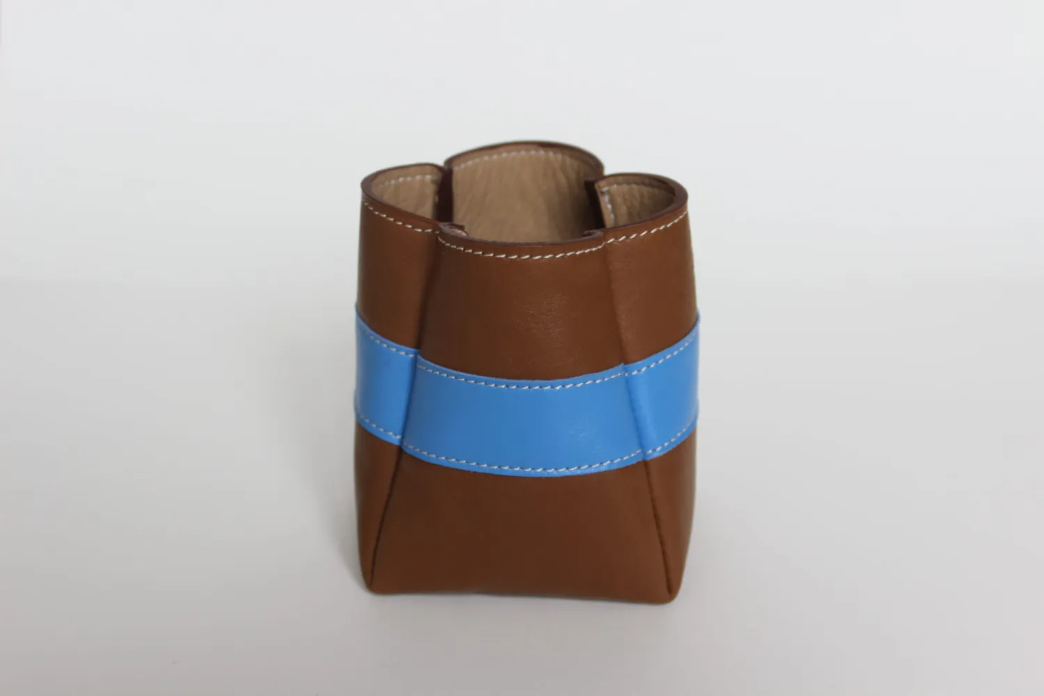 Drelin pot à crayons cuir marron bleu artisanal