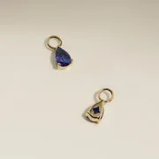Astrid & Miyu Sapphire September charm oreille saphir