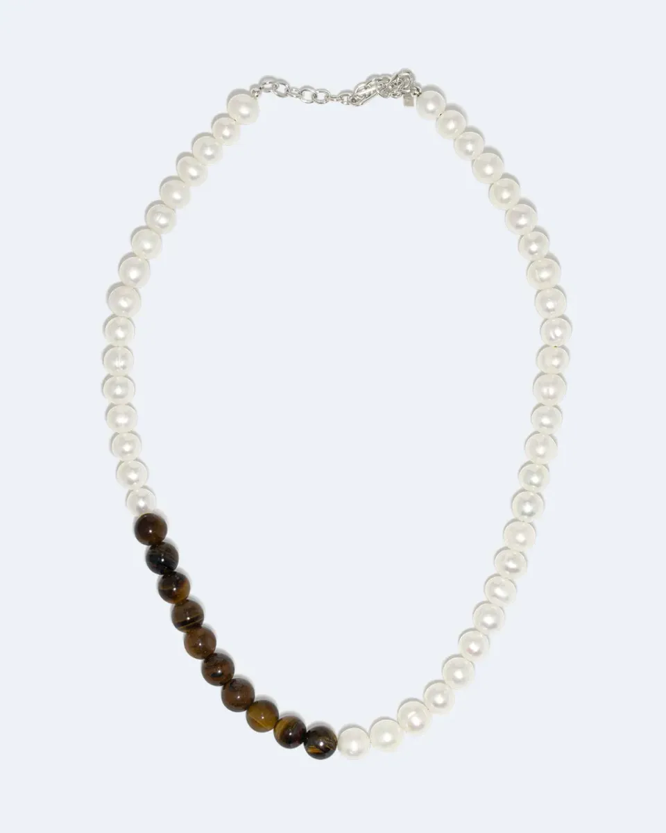 Completedworks So Far So Good collier perles œil de tigre