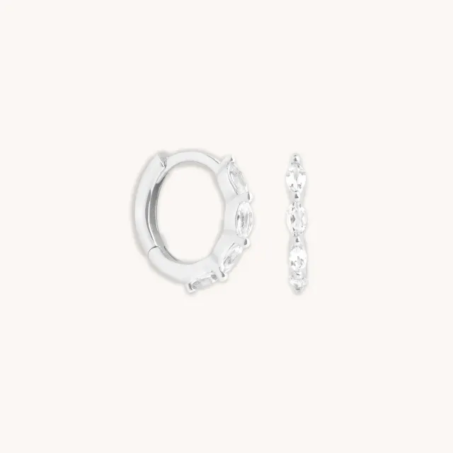 Astrid & Miyu White Topaz Marquise créoles or blanc massif