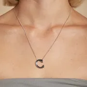 Astrid & Miyu Initial Bold C collier argent