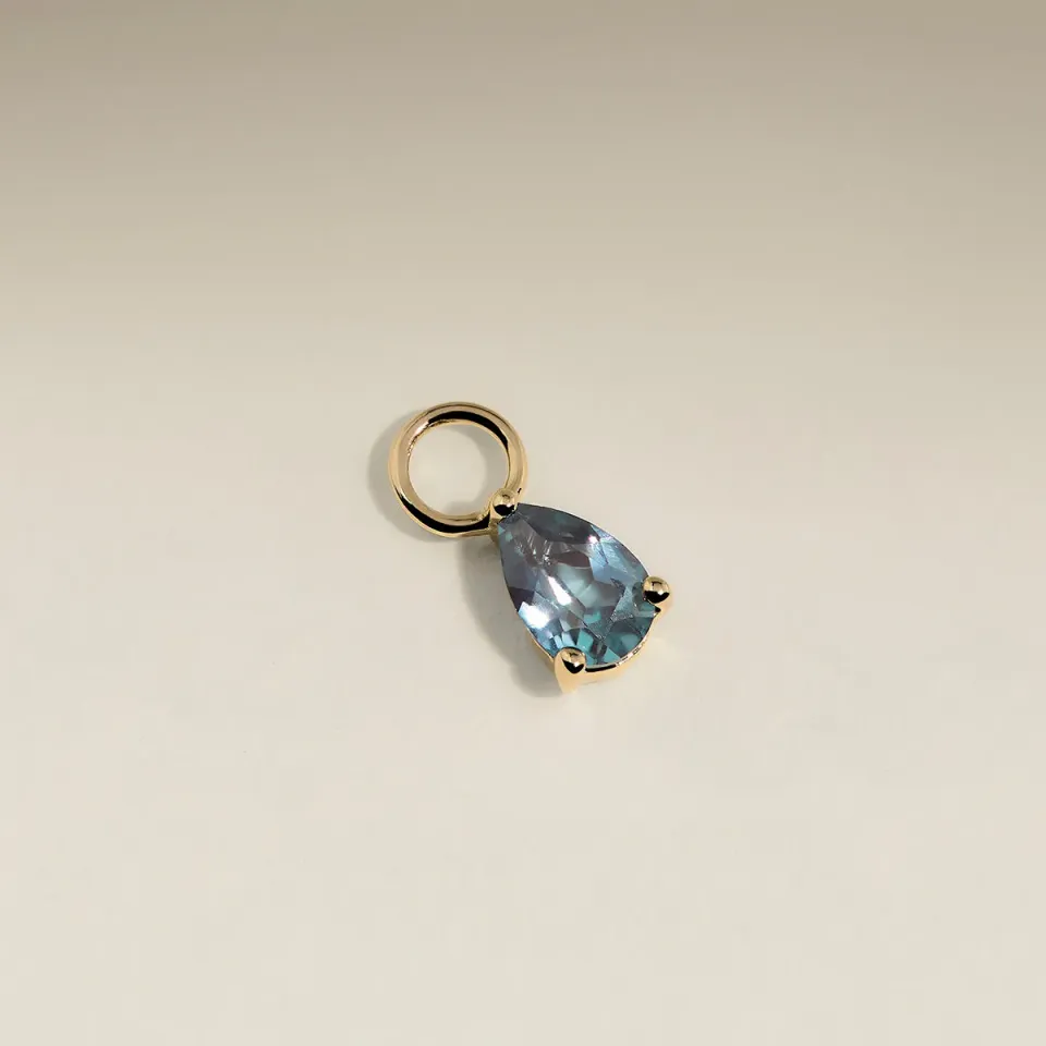 Astrid & Miyu June Alexandrite charm d'oreille or massif juin