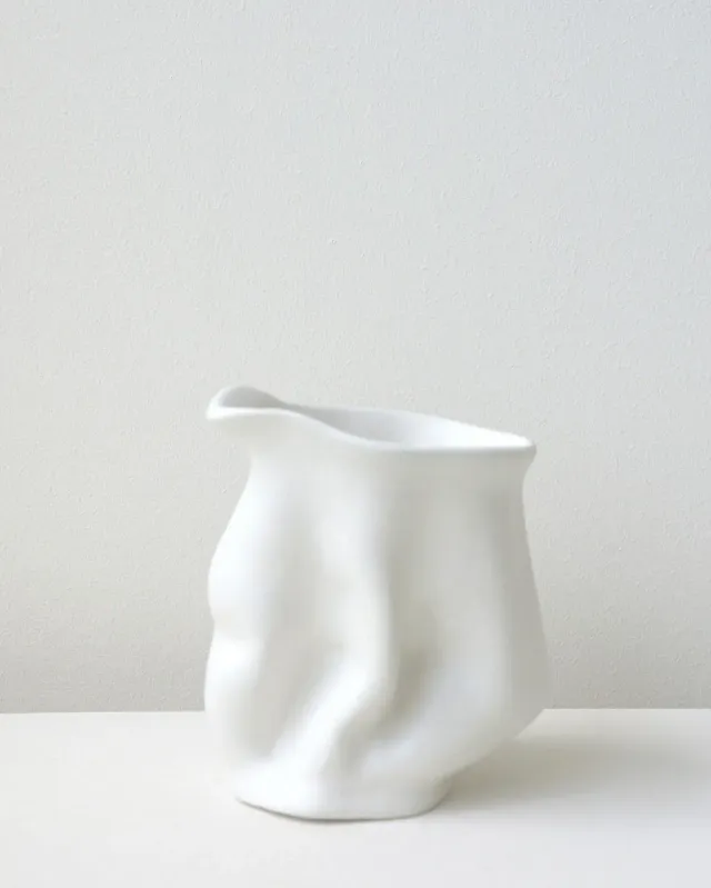 Completedworks Fold Milk Jug pichet blanc mat