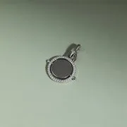 Astrid & Miyu Pavé Spinning Coin charm argent pavé