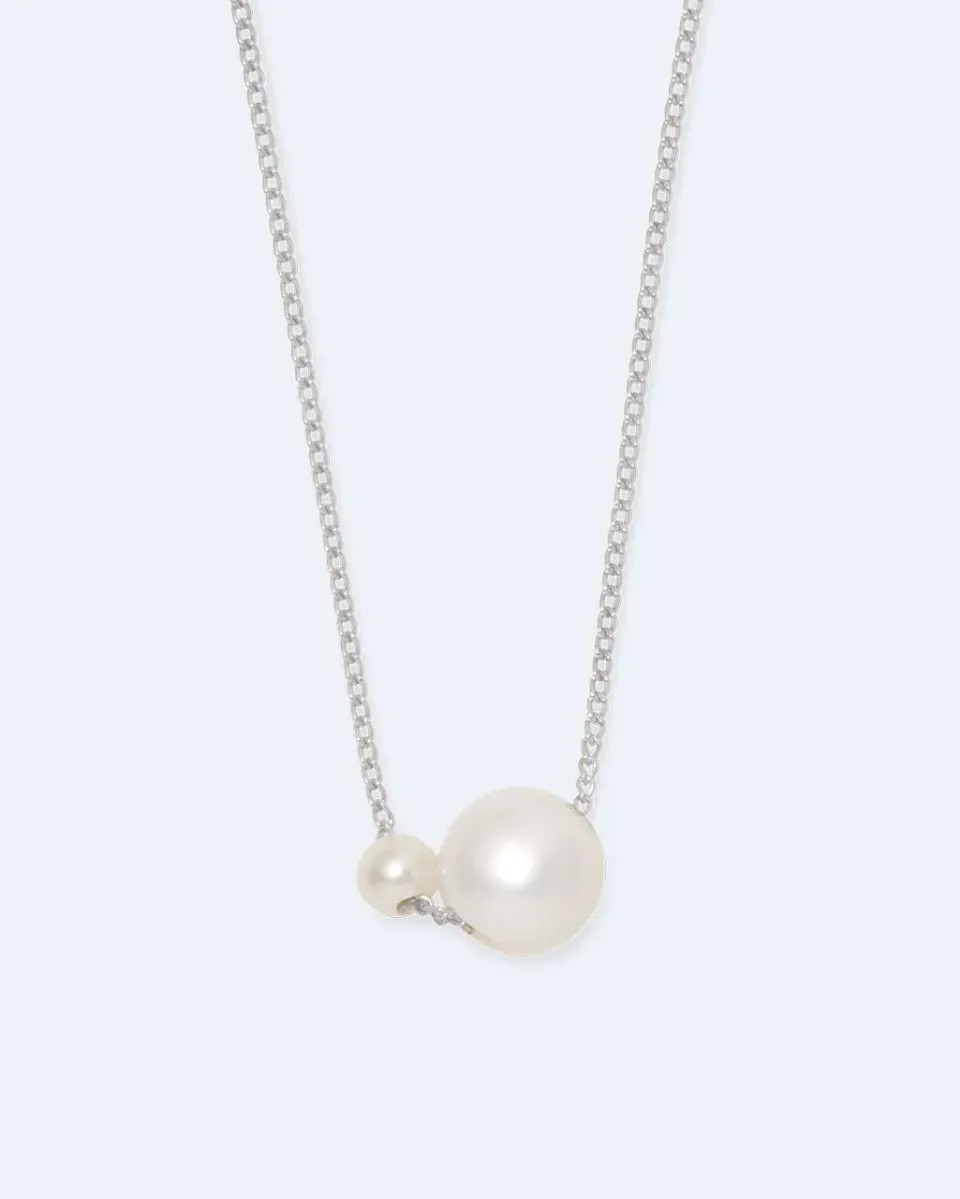 Completedworks One Blank Can Change the World pendentif