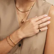 Astrid & Miyu Infinite Chain bracelet doré maille chaîne