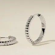 Astrid & Miyu Ridged créoles argent striées