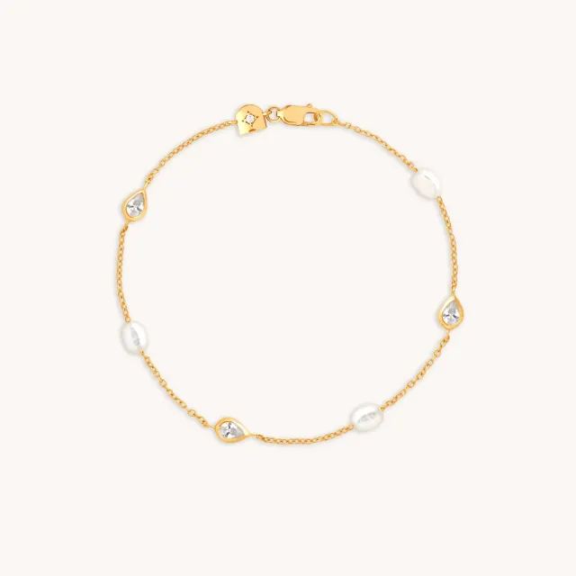 Astrid & Miyu Pearl & Crystal Charm bracelet perle doré
