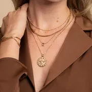 Astrid & Miyu Taurus Bold Zodiac collier doré Taureau