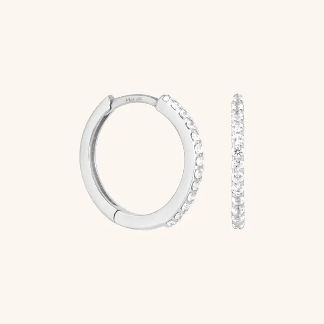 Astrid & Miyu Diamond Pavé Hoops boucles or blanc diamants