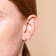 Astrid & Miyu Seamless Hoop 1mm Solid Gold créoles