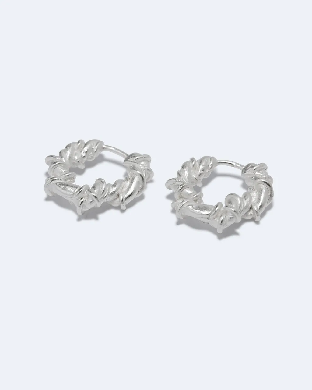 Completedworks Fates Interwoven boucles d'oreilles argenté