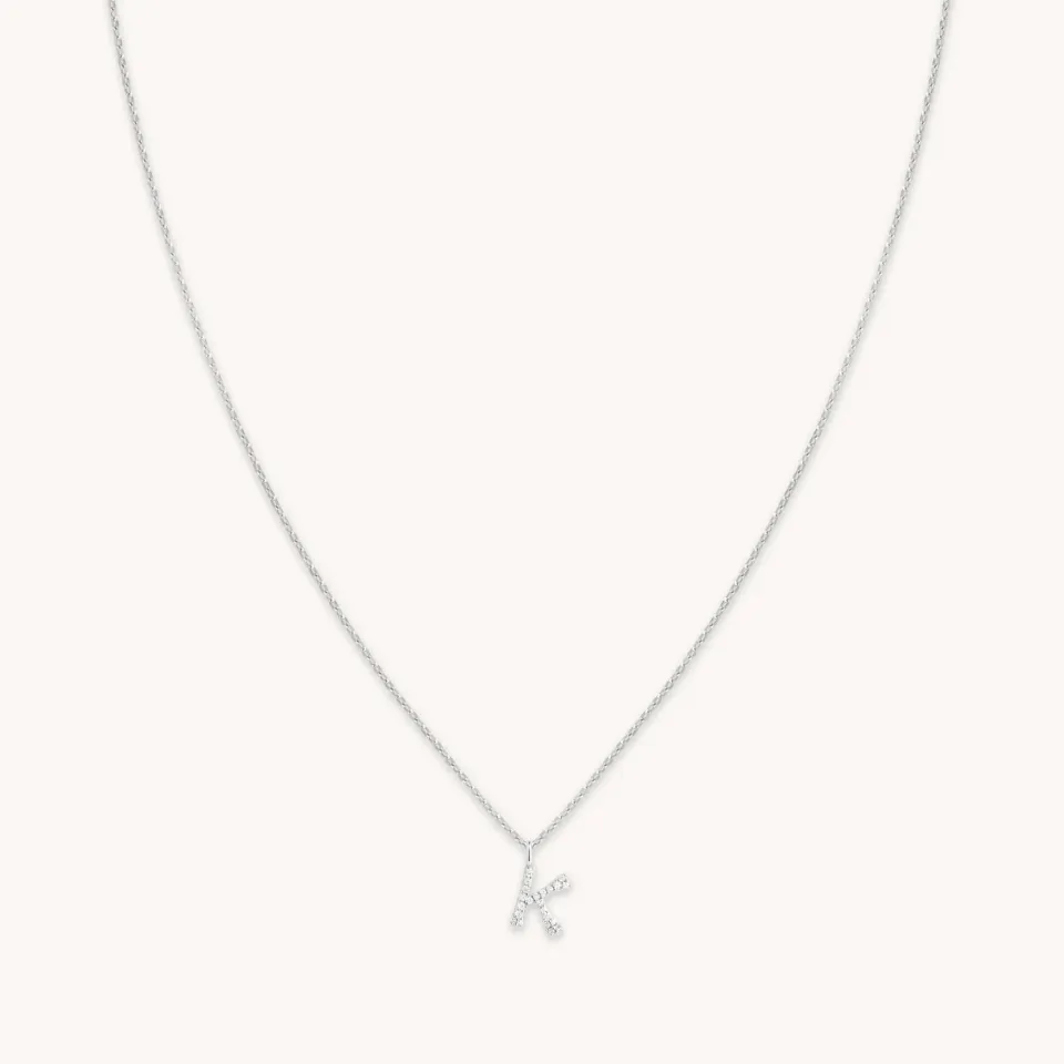 Astrid & Miyu K Initial Pavé collier initiale argenté