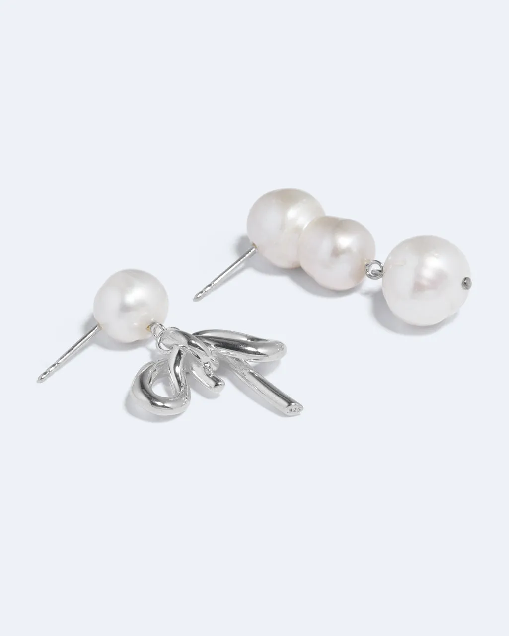 Completedworks Once in a Blue Moon boucles perles argent