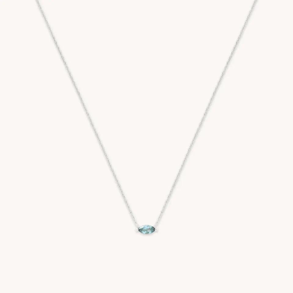 Astrid & Miyu Alexandrite Marquise collier or blanc massif