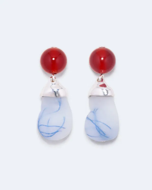 Completedworks Beak boucles d’oreilles agate résine bleue