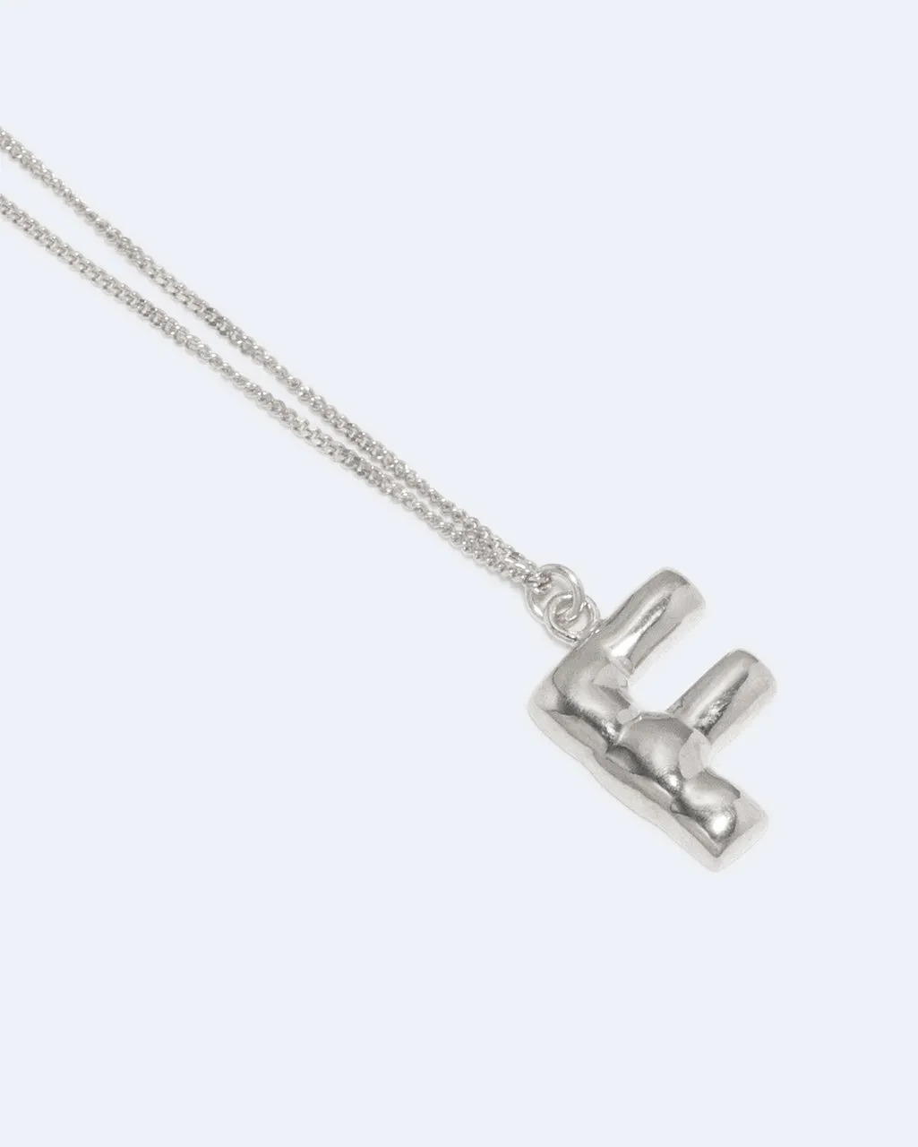 Completedworks Classicworks F collier lettre argent