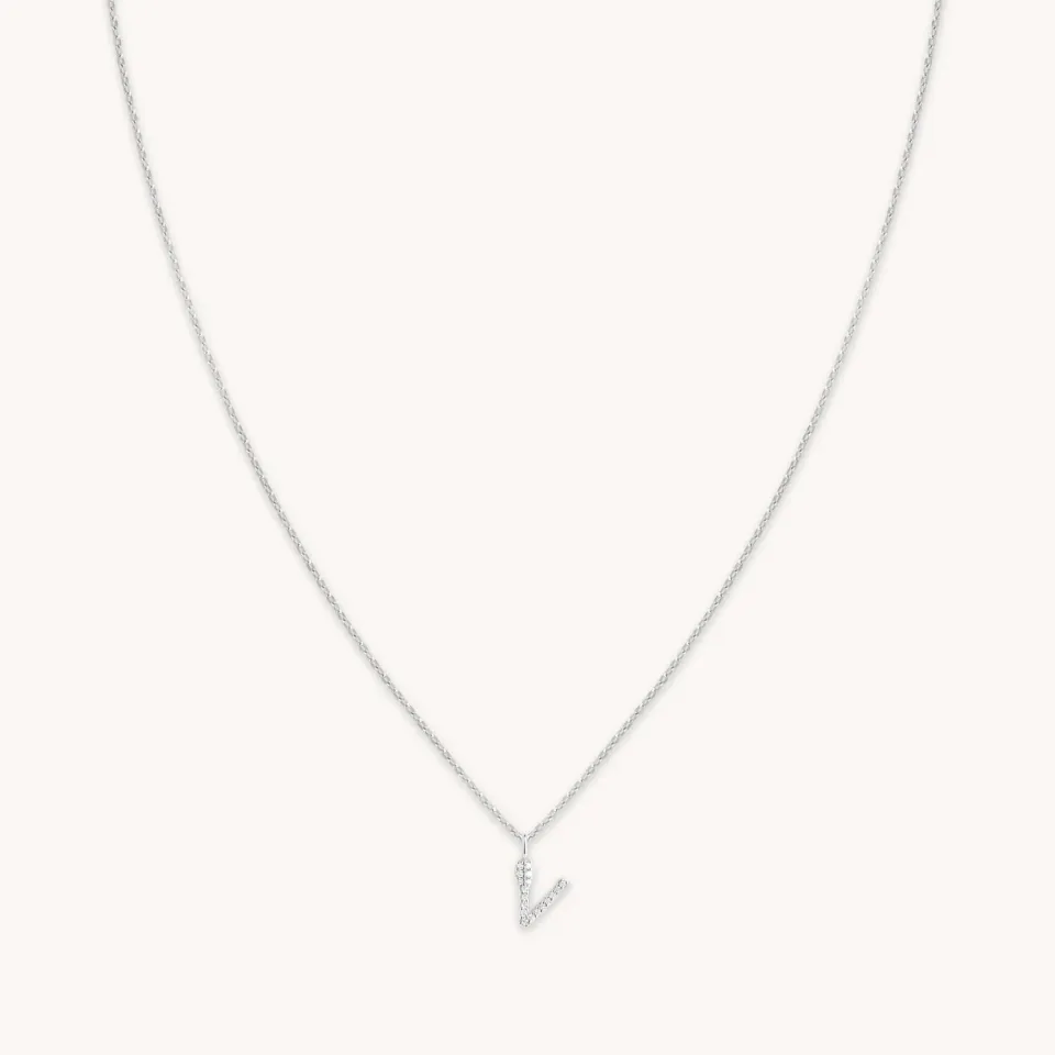 Astrid & Miyu Initial V collier pendentif argent pavé