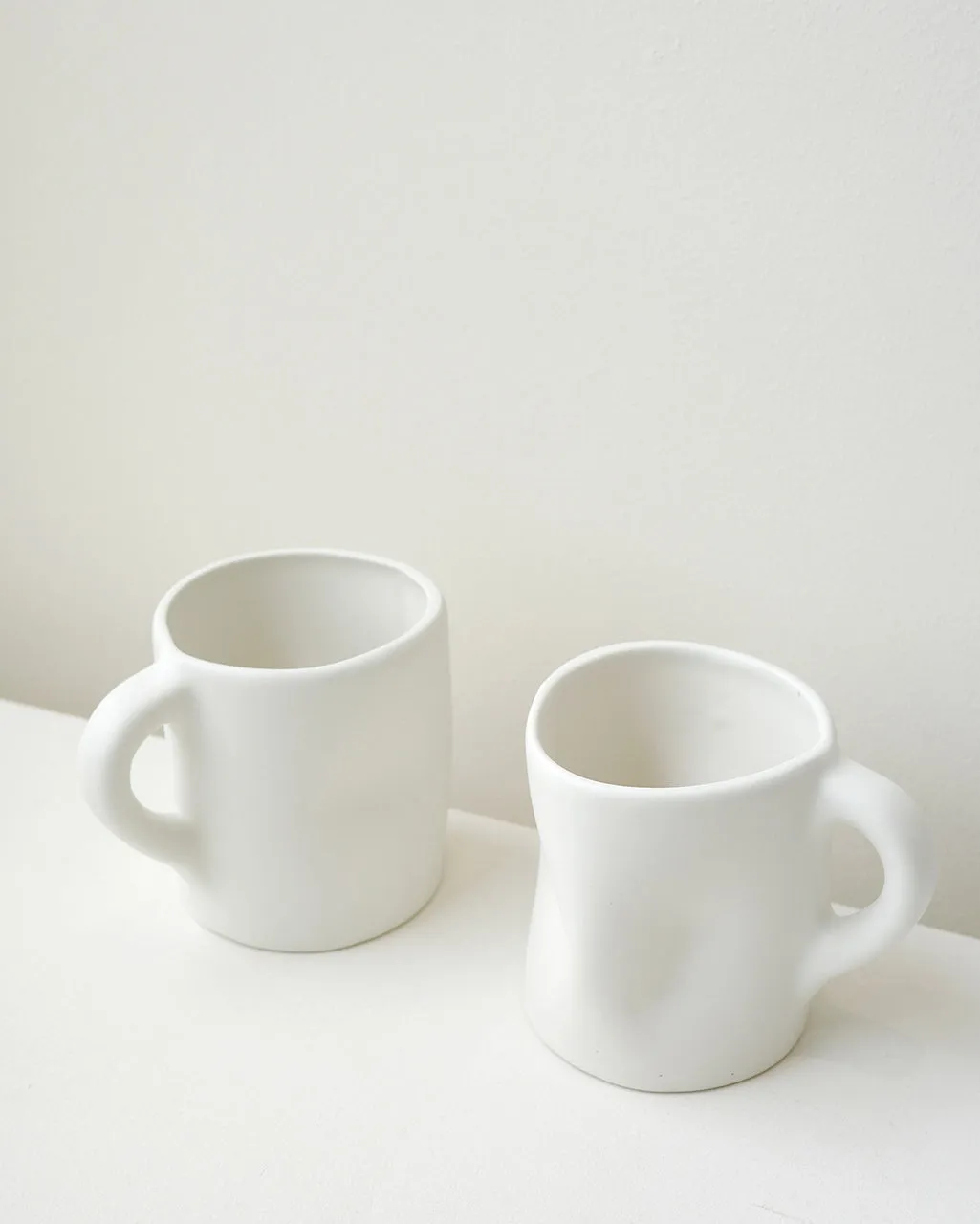 Completedworks Bumpity Bump Bump mug blanc mat céramique