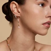 Astrid & Miyu Pavé Knot mini créoles doré noeud pavé