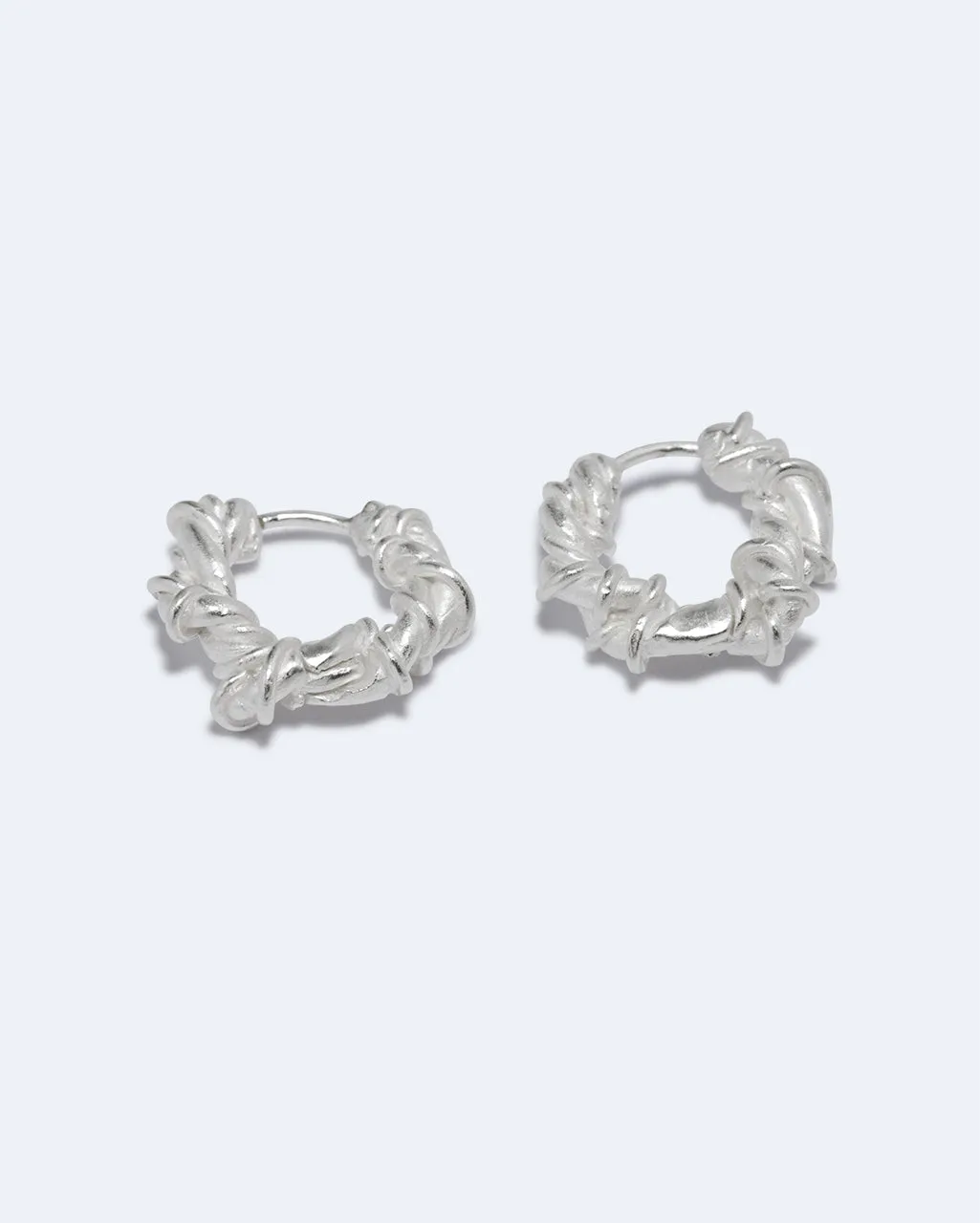 Completedworks Fates Interwoven boucles d'oreilles argenté