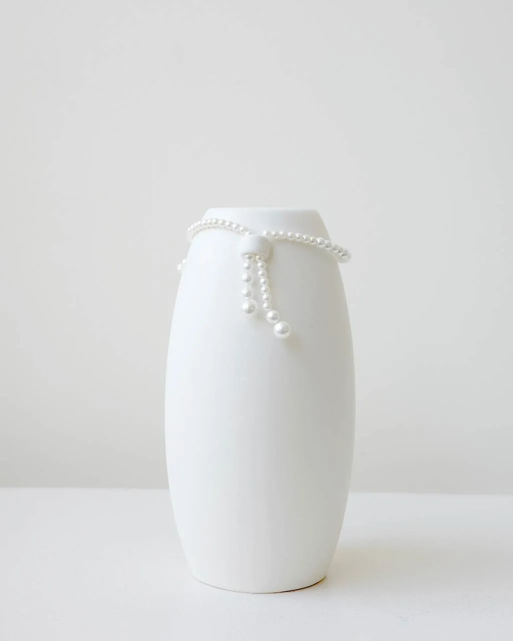 Completedworks Where Time Thins petit vase céramique blanc mat