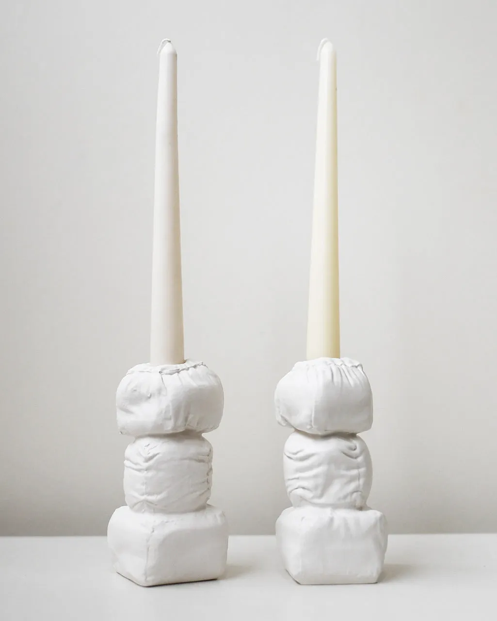 Completedworks Stuffed lot 2 bougeoirs céramique blanc mat