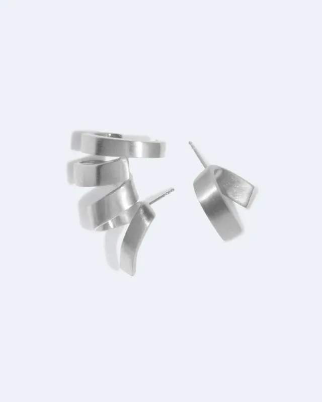 Completedworks Jelly boucles d'oreilles argent dépareillées