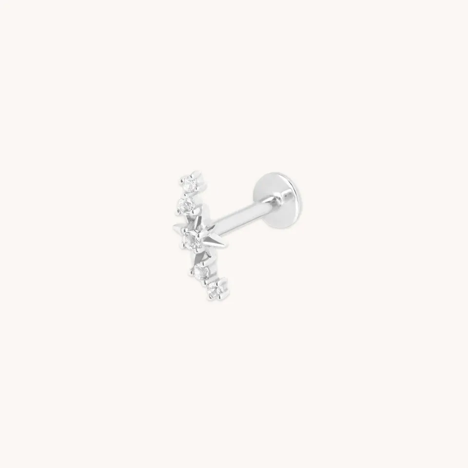 Astrid & Miyu Star Curved clou piercing or blanc massif
