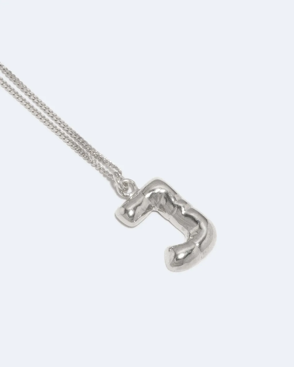 Completedworks Classicworks J collier argent lettre J