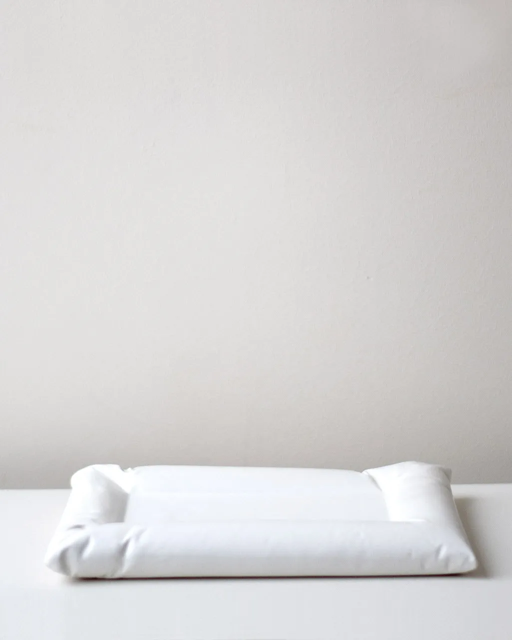 Completedworks Plush III plateau céramique blanc mat