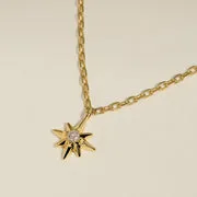 Astrid & Miyu Twilight Star collier pendentif étoile doré