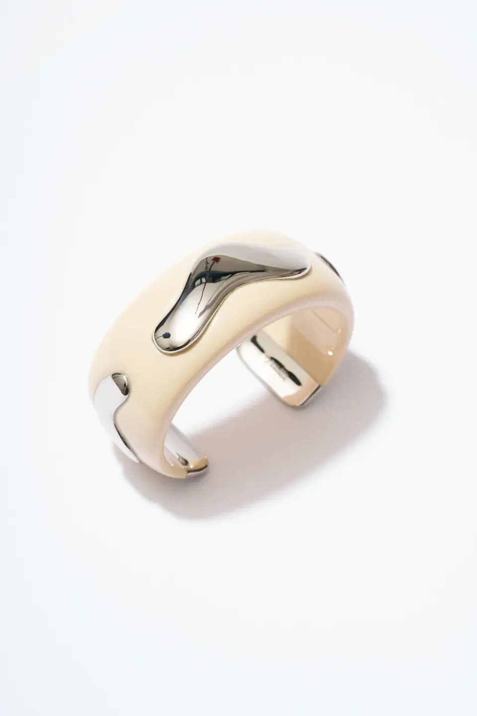 Philippe Ferrandis Vague Dorée Waves manchette résine 3,2 cm